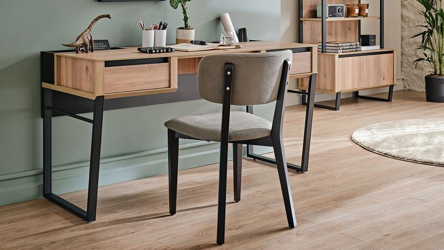 Письменный и туалетный стол Solid из MDF с металлическими ножками 144.6 см 3200398858 фото